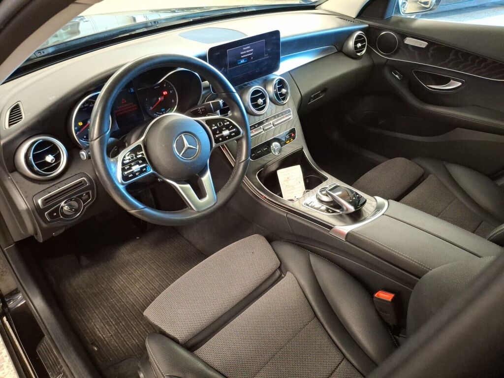 Mercedes-Benz C 2020 Musta