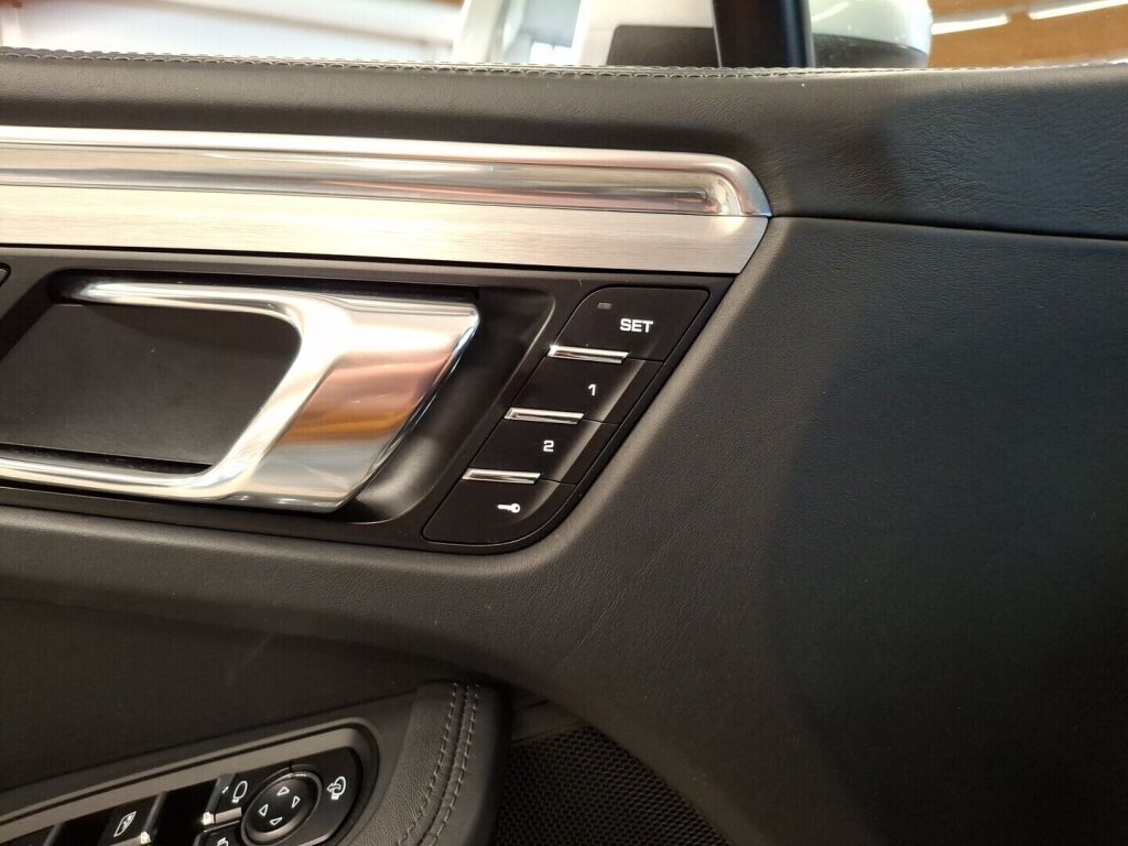 Porsche Macan 2015 Harmaa