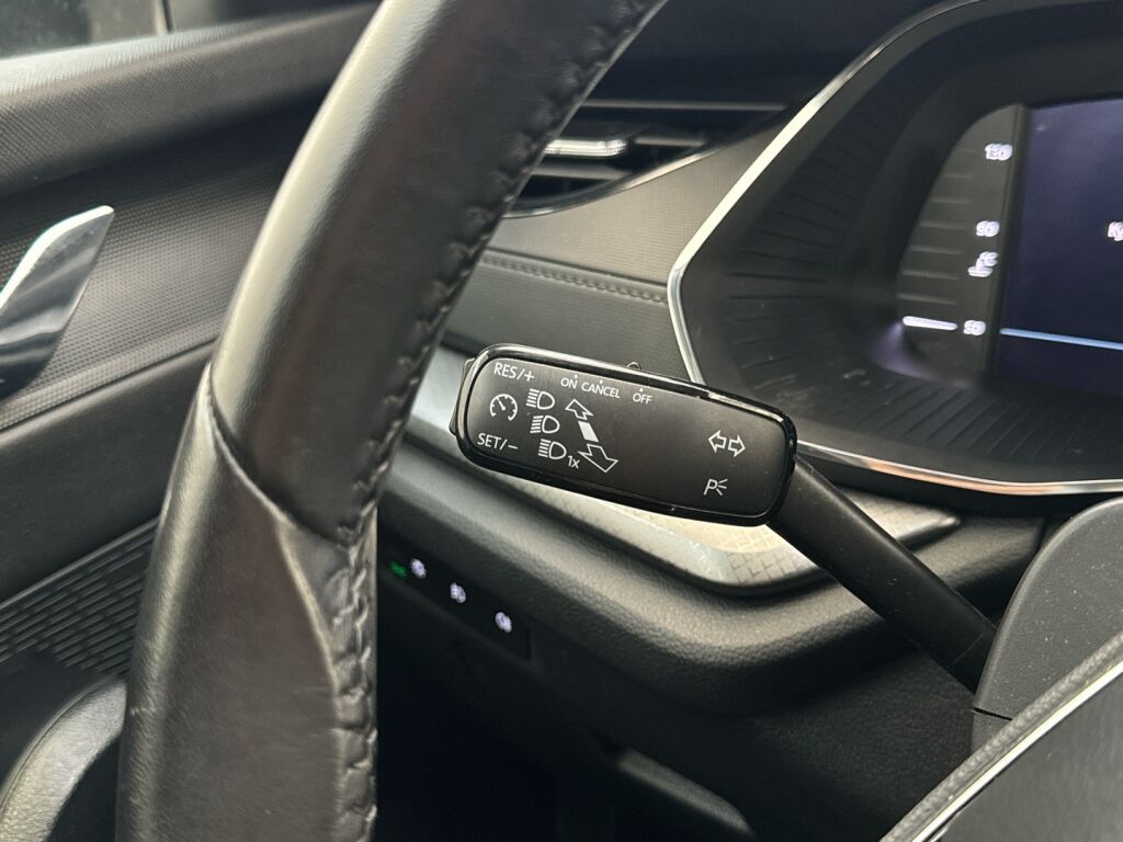 Skoda Octavia 2021 Harmaa