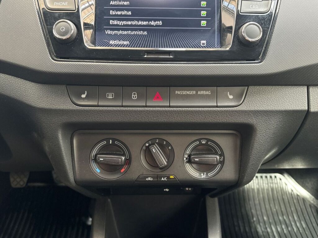 Skoda Fabia 2022 Valkoinen