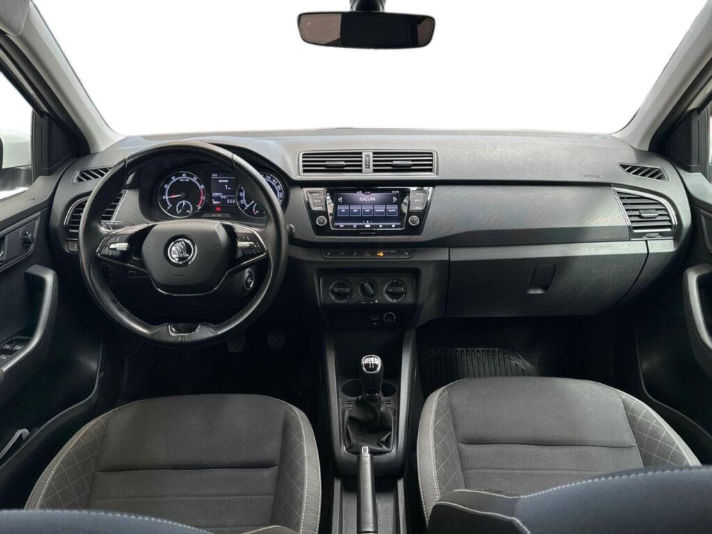 Skoda Fabia 2022 Valkoinen