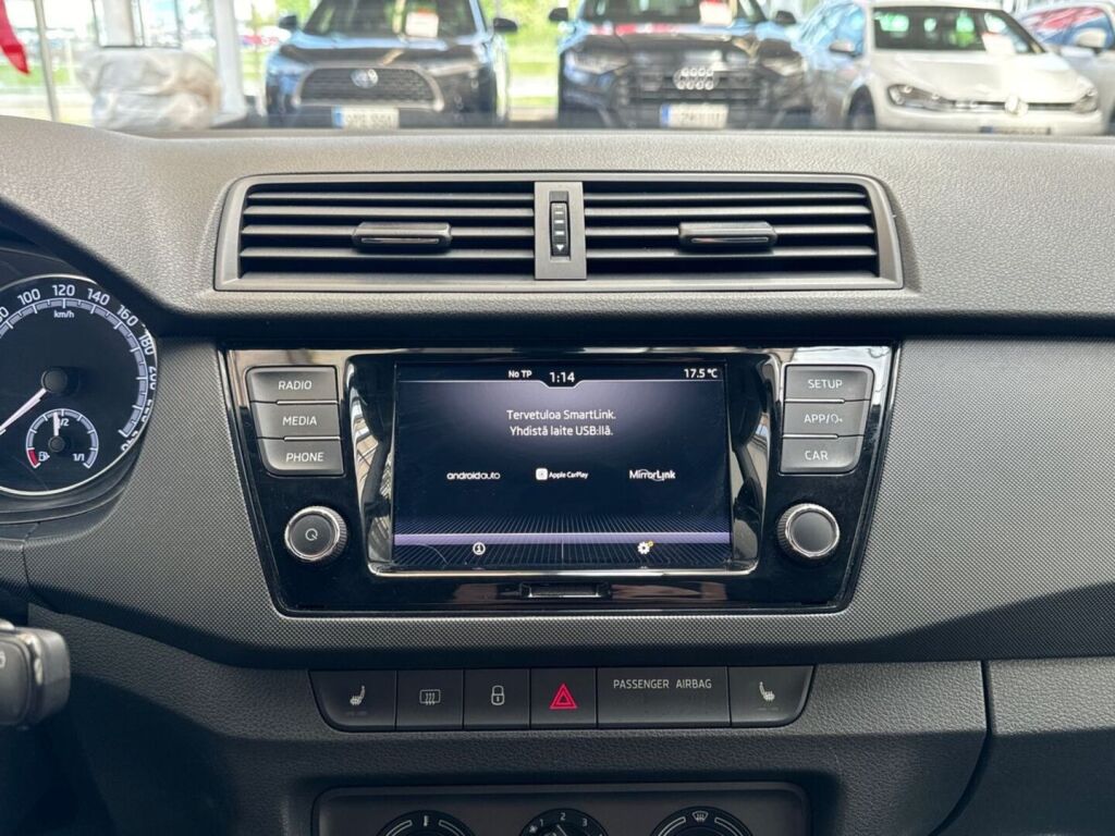 Skoda Fabia 2022 Valkoinen