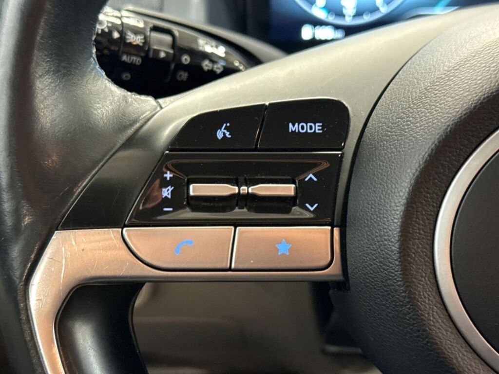 Hyundai Tucson 2021 Punainen