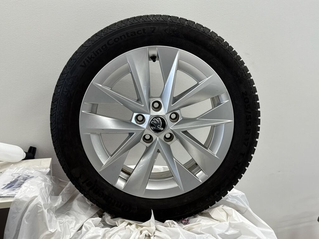Skoda Octavia 2021 Harmaa
