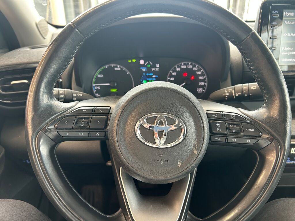 Toyota Yaris 2021 Ruskea (beige)