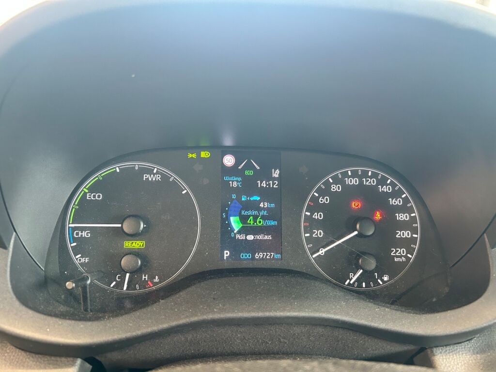 Toyota Yaris 2021 Ruskea (beige)