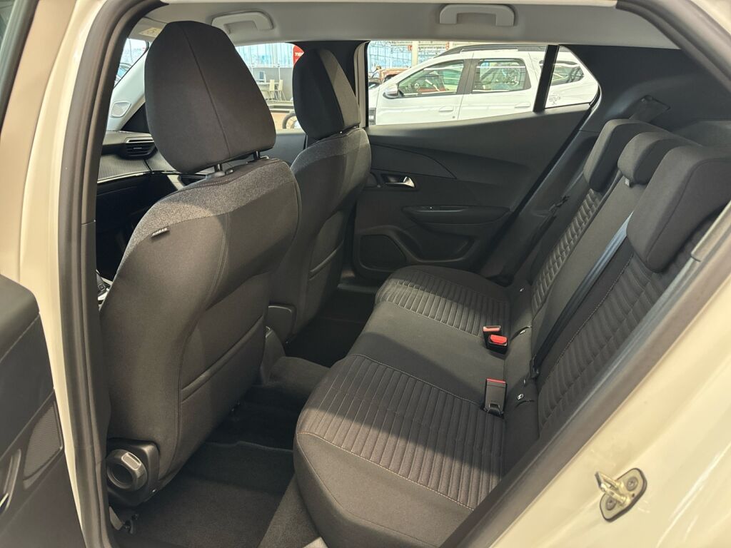 Peugeot 2008 2021 Valkoinen