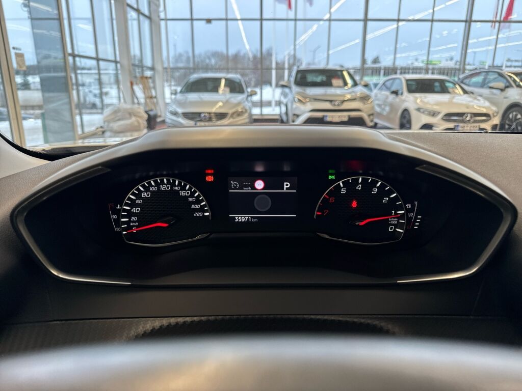 Peugeot 2008 2021 Valkoinen