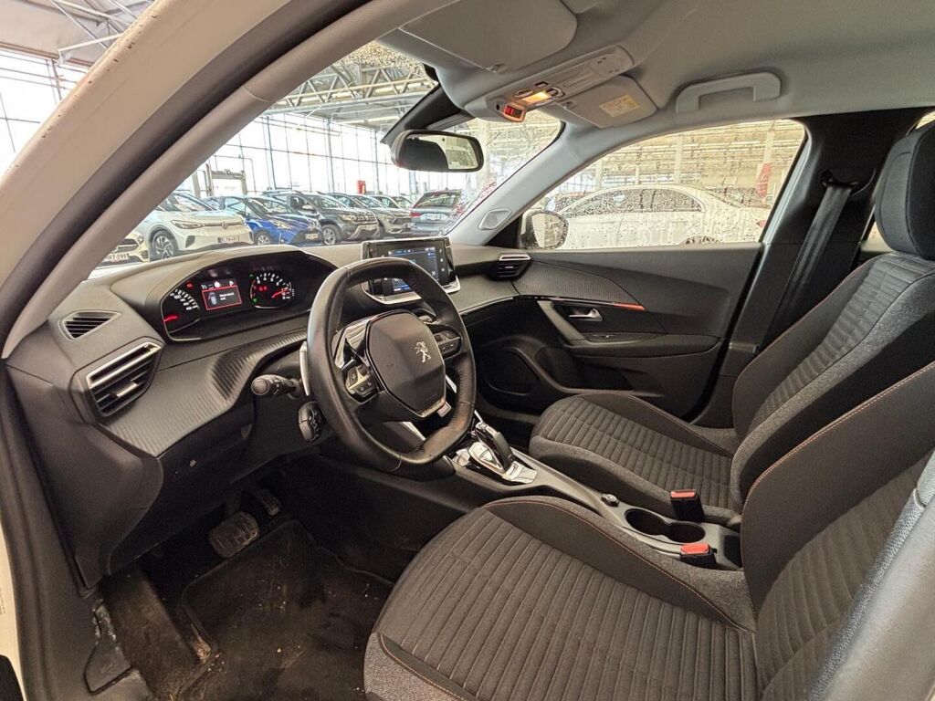 Peugeot 2008 2021 Valkoinen