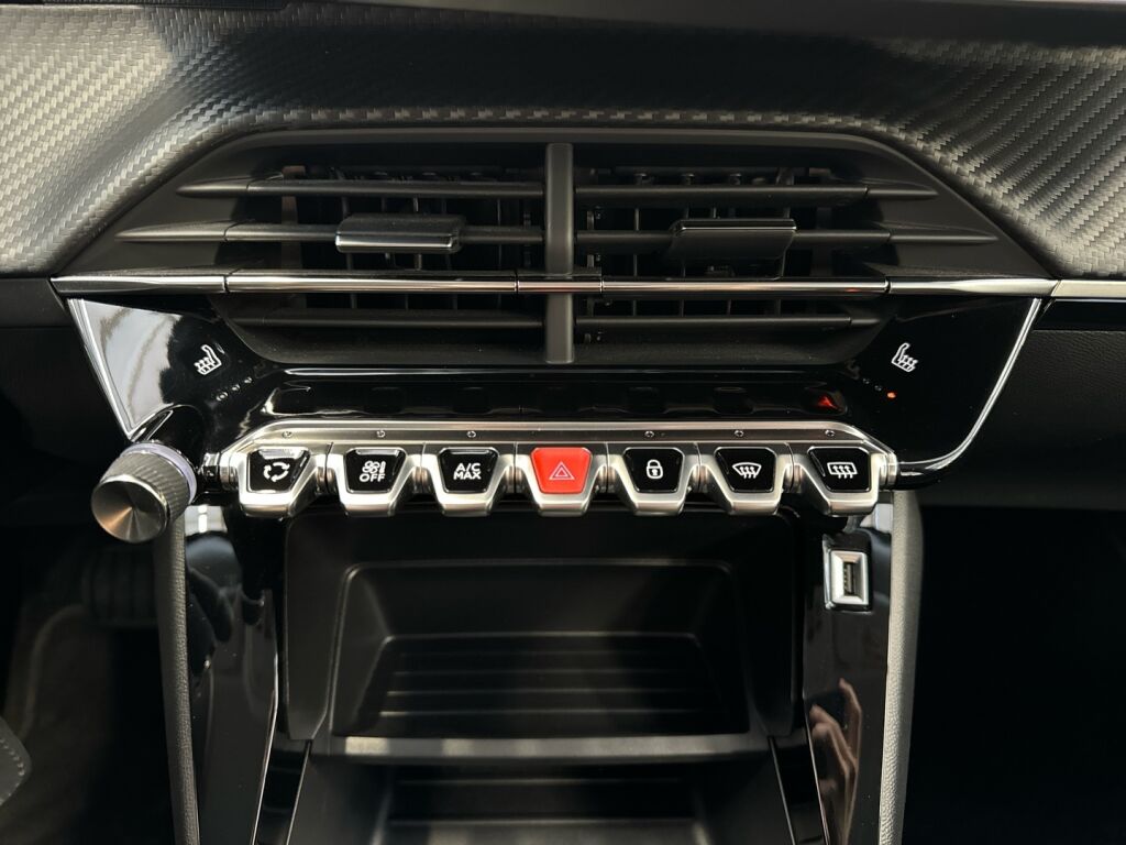 Peugeot 2008 2021 Valkoinen