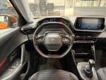 Peugeot 2008 2021 Oranssi