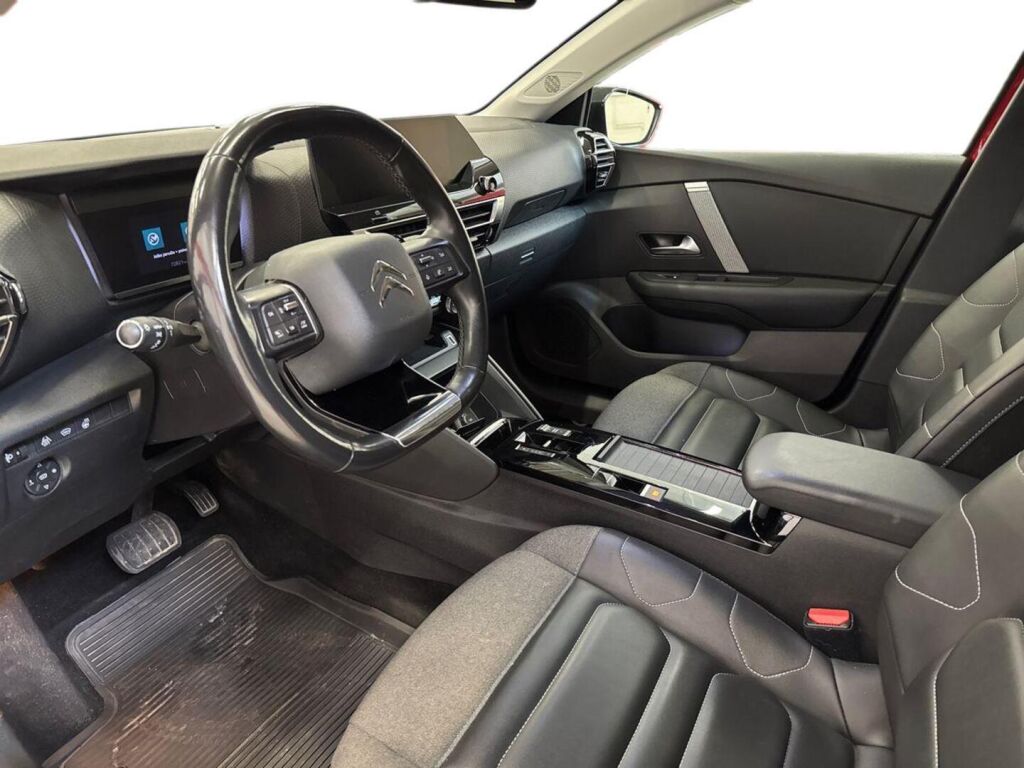 Citroen C4 2021 Punainen