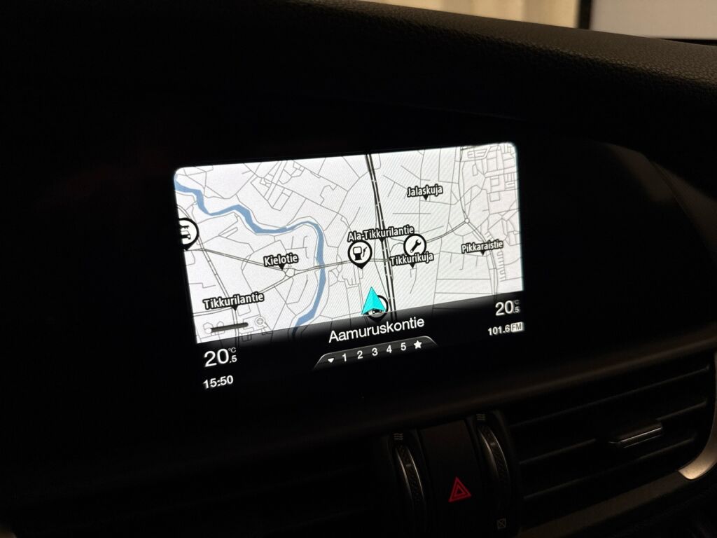 Alfa Romeo Giulia 2018 Musta