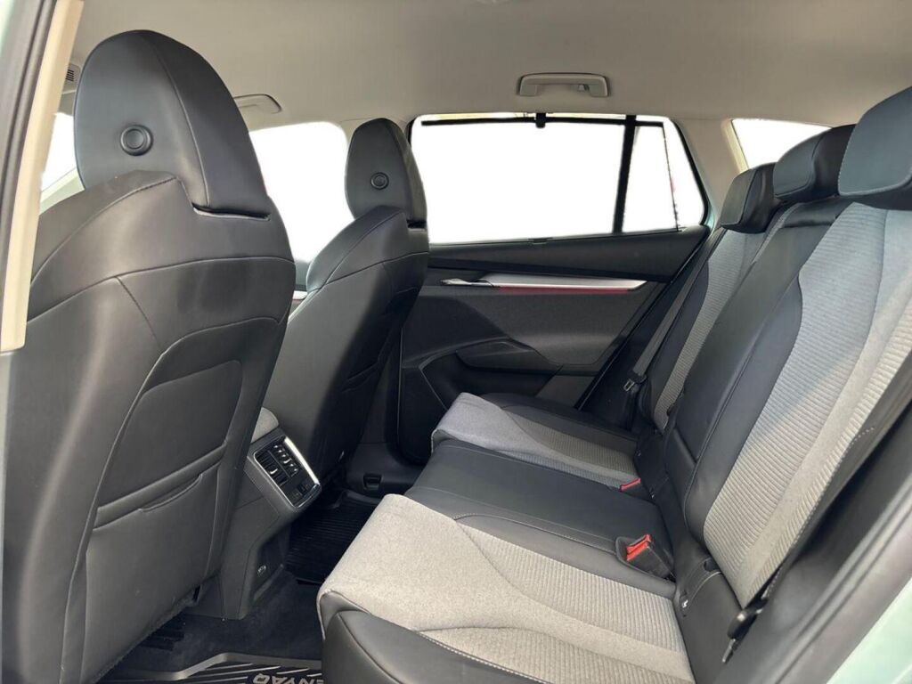 Skoda Enyaq 2021 Vihreä