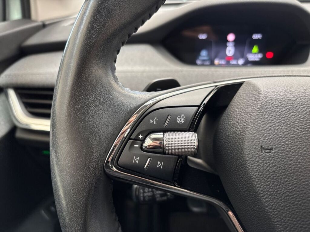 Skoda Enyaq 2021 Vihreä