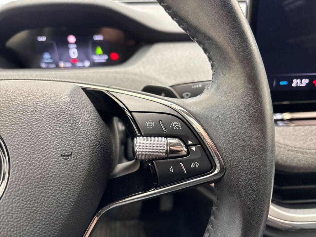 Skoda Enyaq 2021 Vihreä