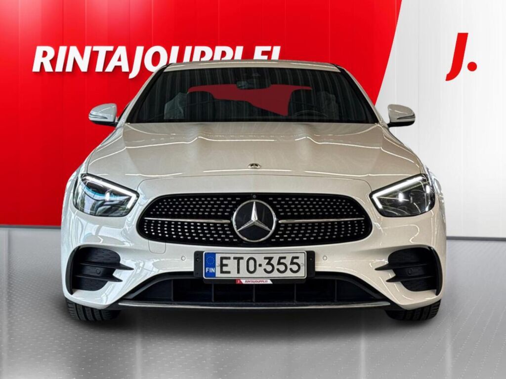 Mercedes-Benz E 2022 Valkoinen