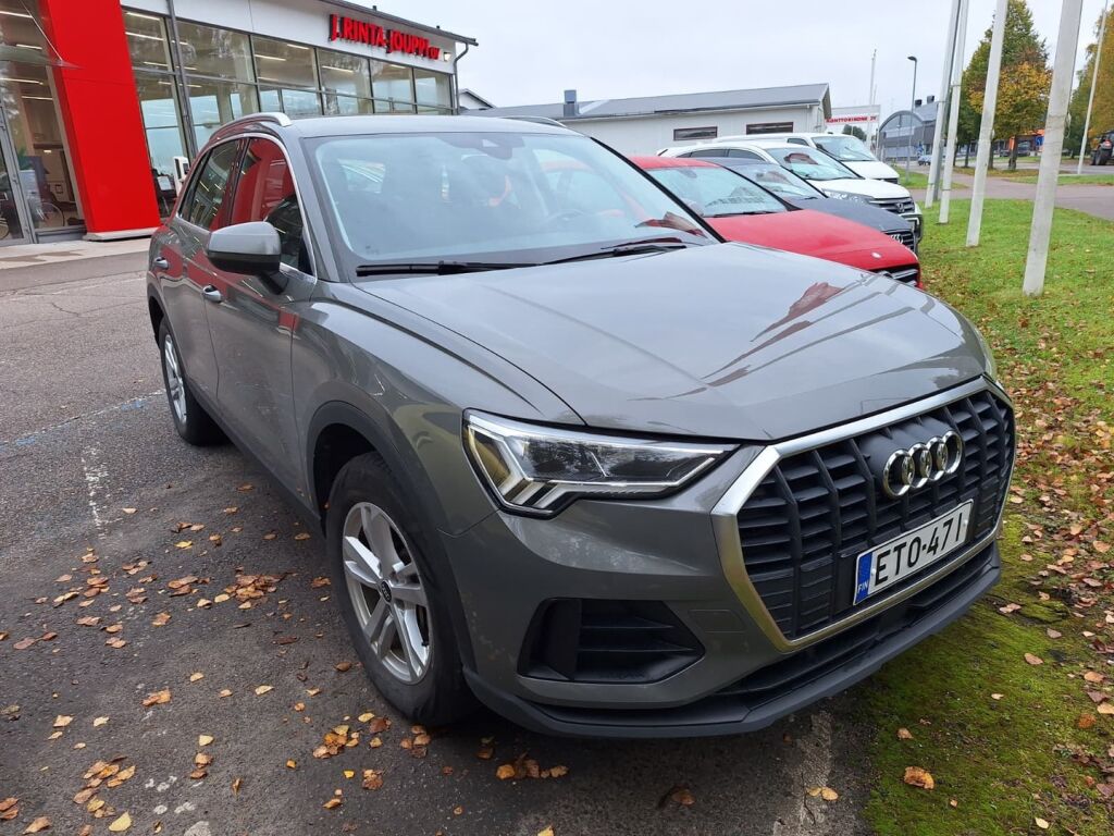 Audi Q3 2021 Harmaa