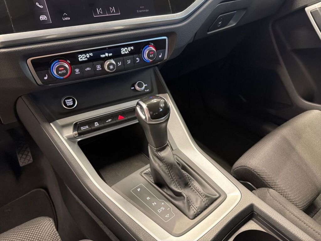 Audi Q3 2021 Harmaa
