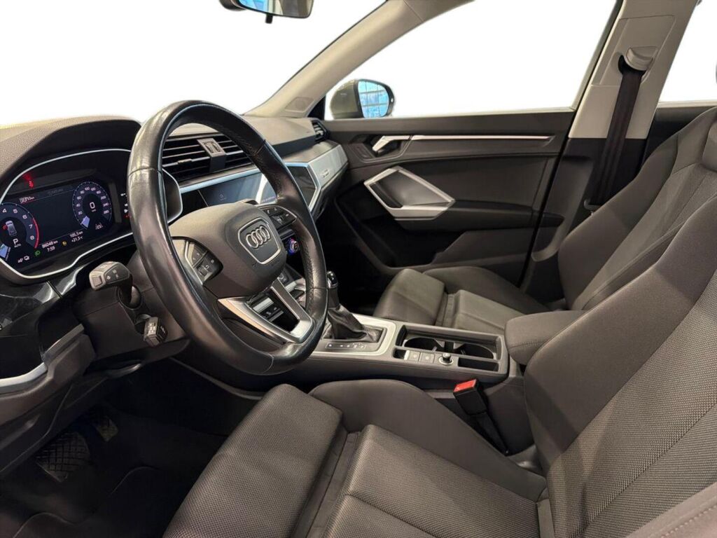 Audi Q3 2021 Harmaa