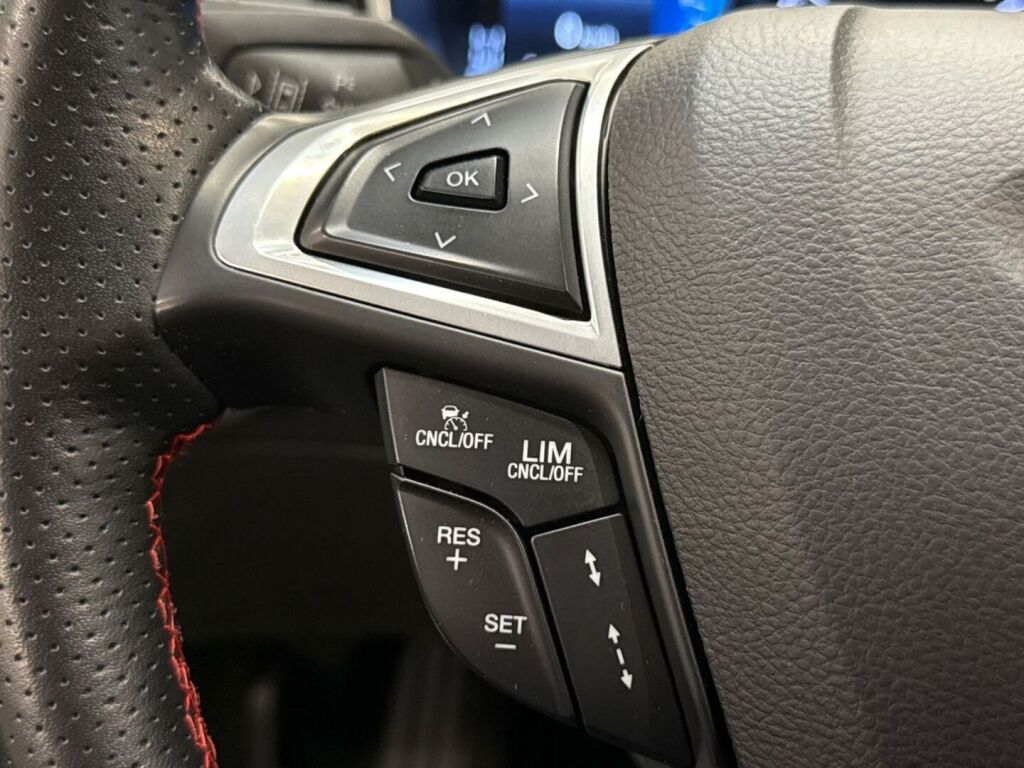 Ford Mondeo 2021 Sininen