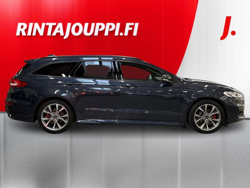 Ford Mondeo 2021 Sininen