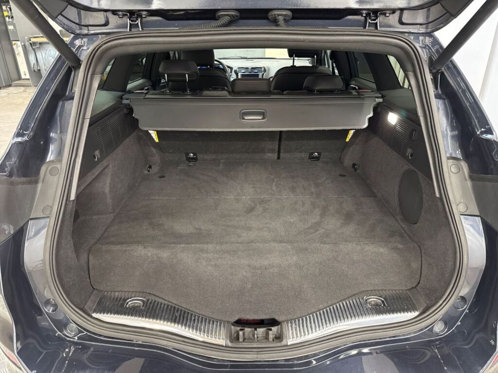 Ford Mondeo 2021 Sininen