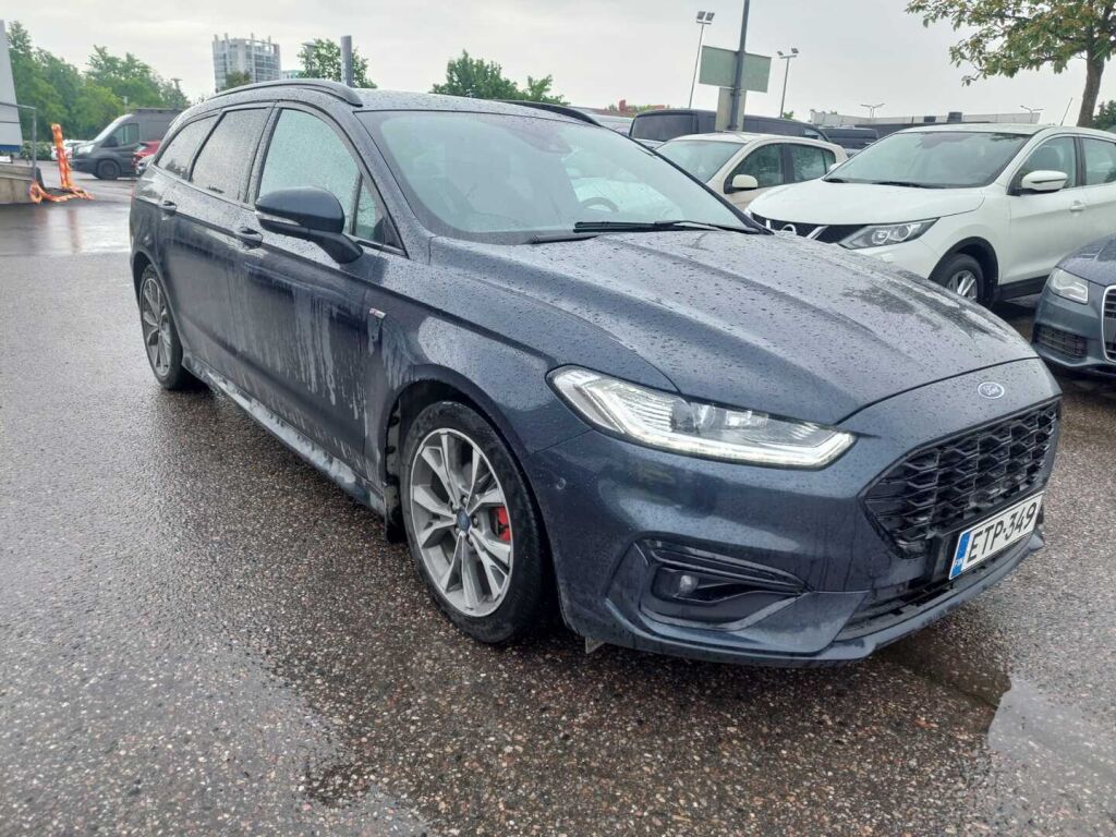 Ford Mondeo 2021 Sininen
