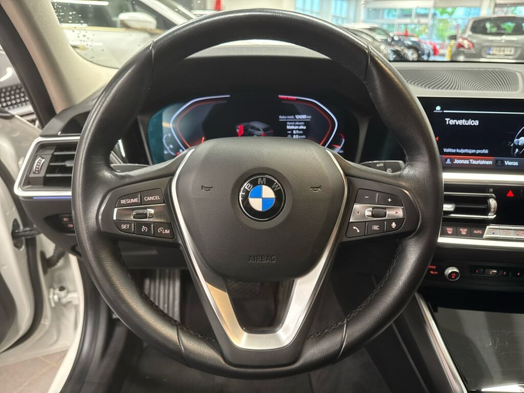 BMW 318 2021 Valkoinen