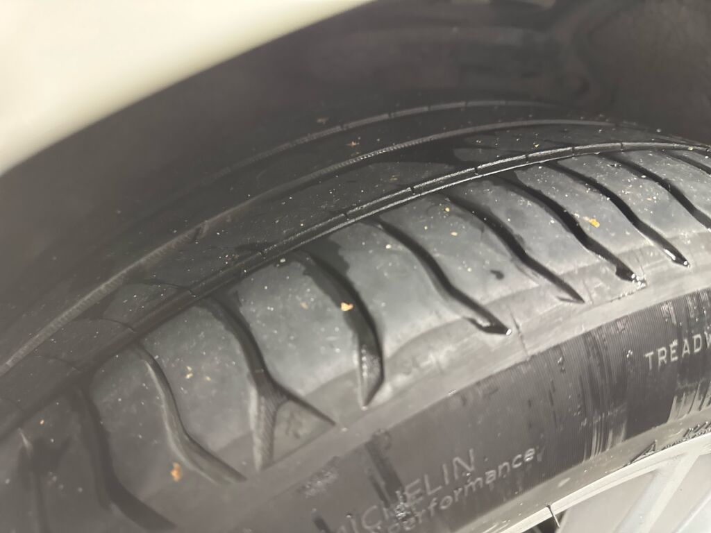 BMW 318 2021 Valkoinen