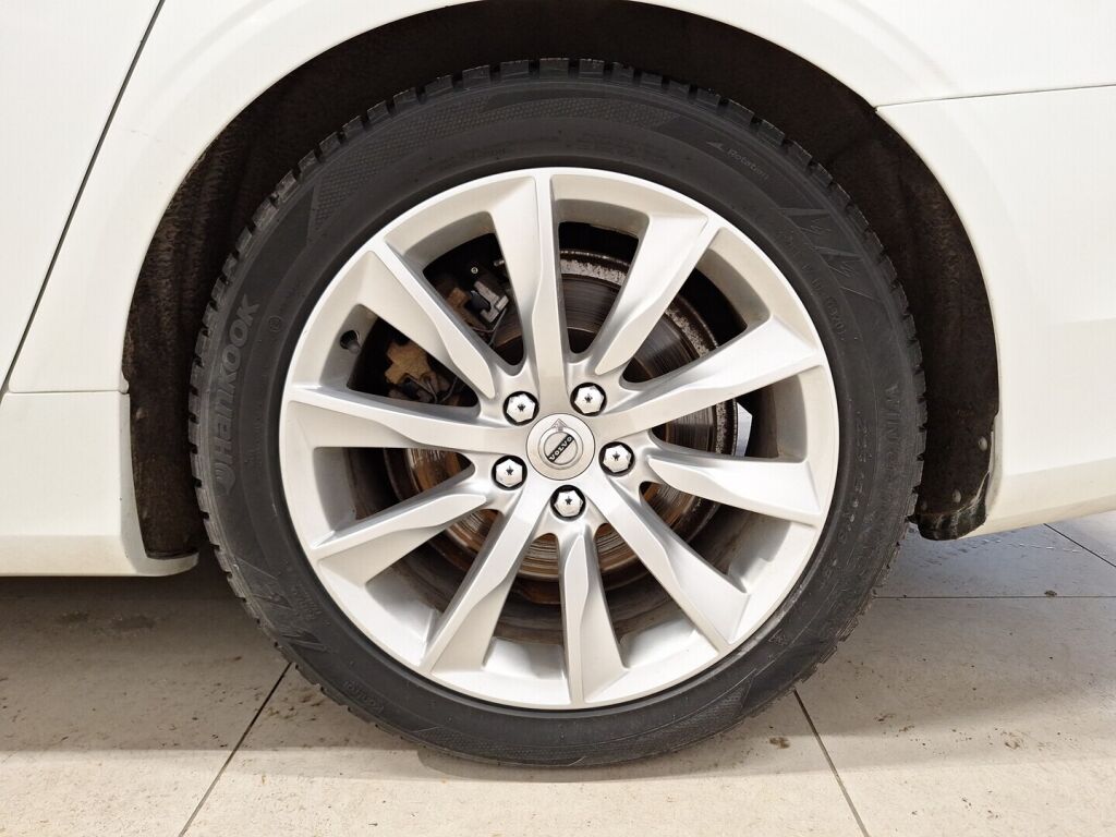 Volvo V90 2018 Valkoinen