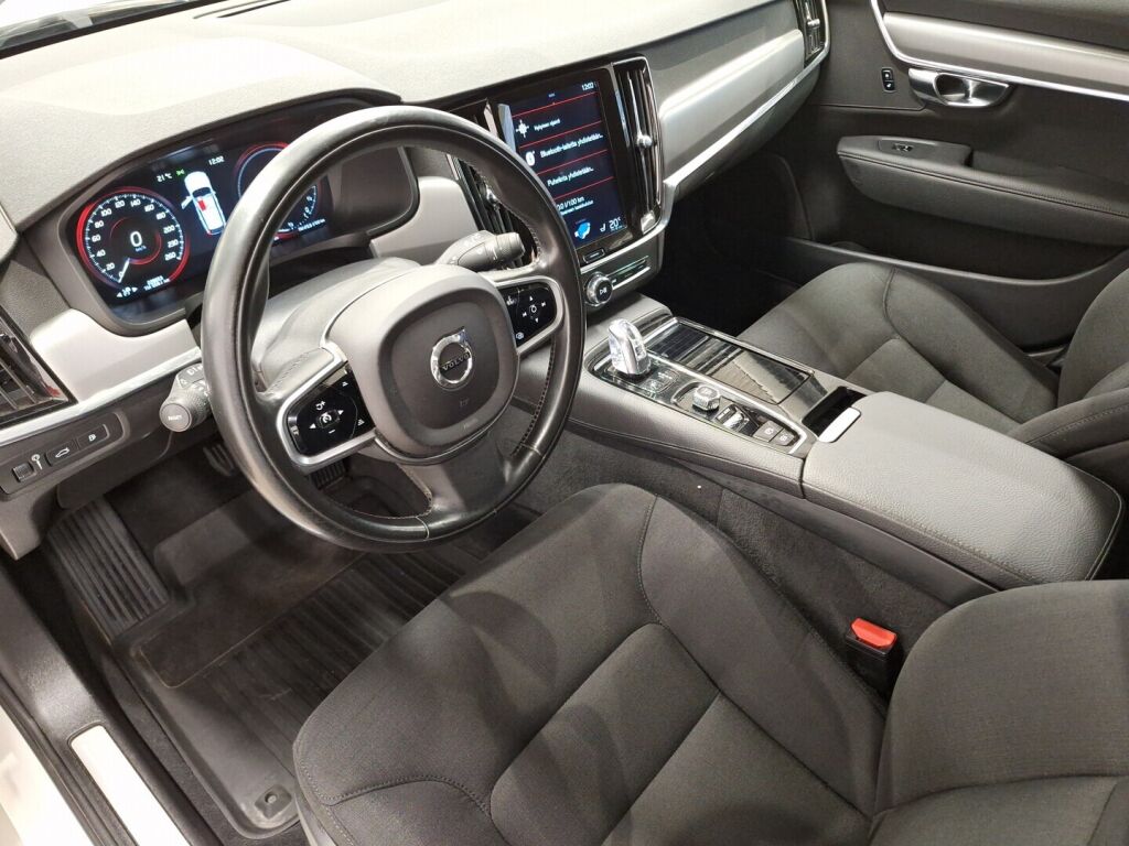 Volvo V90 2018 Valkoinen