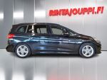 BMW 218 2021 Musta