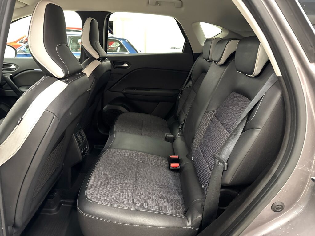 Renault Captur 2022 Harmaa