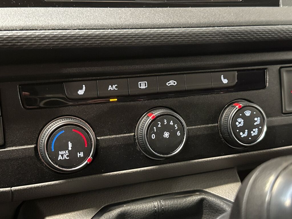 Volkswagen Transporter 2021 Sininen