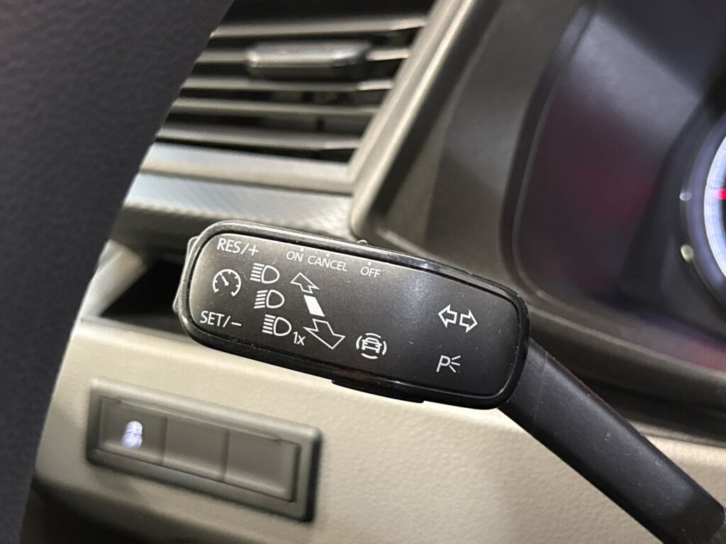 Volkswagen Transporter 2021 Sininen