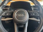 Audi A3 2022 Sininen