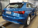 Audi A3 2022 Sininen