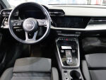 Audi A3 2022 Sininen