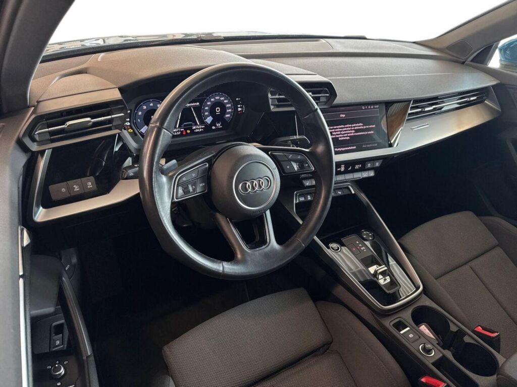 Audi A3 2022 Sininen