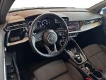 Audi A3 2022 Sininen