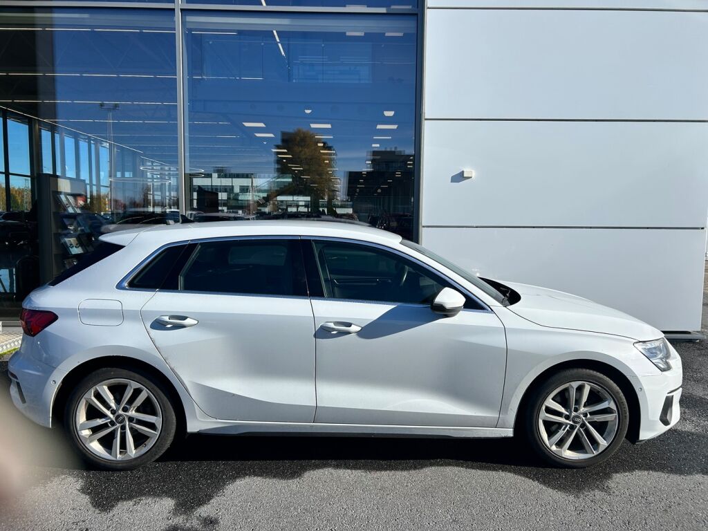 Audi A3 2021 Valkoinen