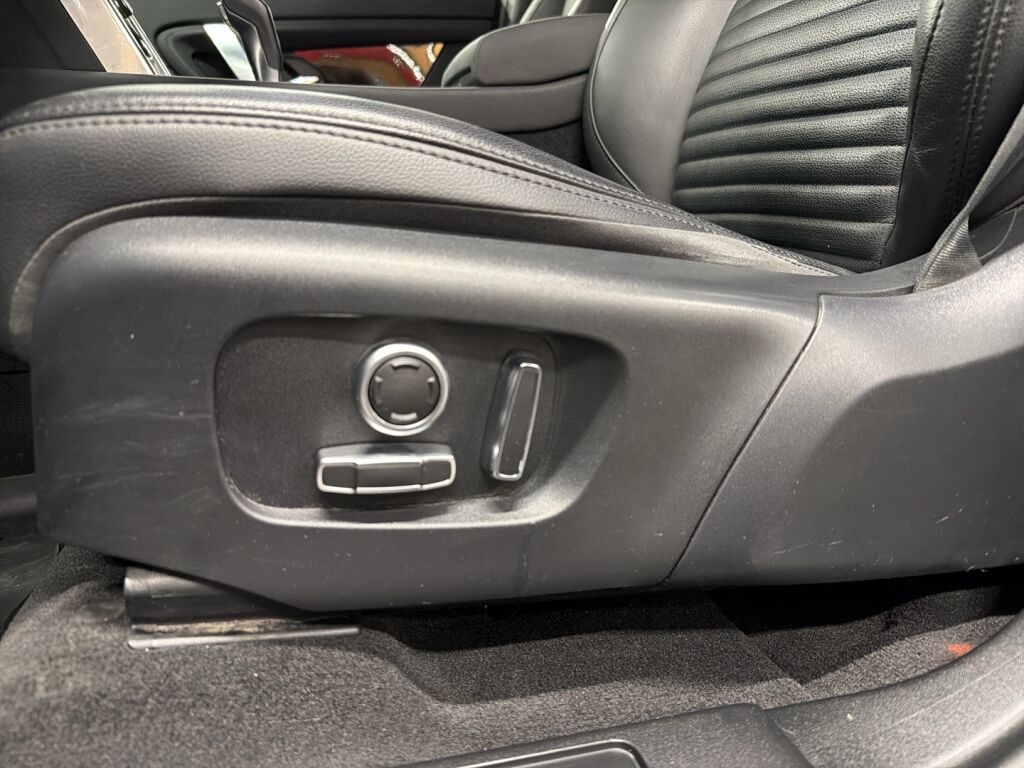 Land Rover Discovery Sport 2022 Harmaa