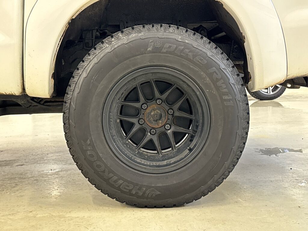 Toyota Hilux 2011 Valkoinen