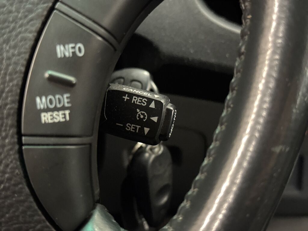 Toyota Hilux 2011 Valkoinen