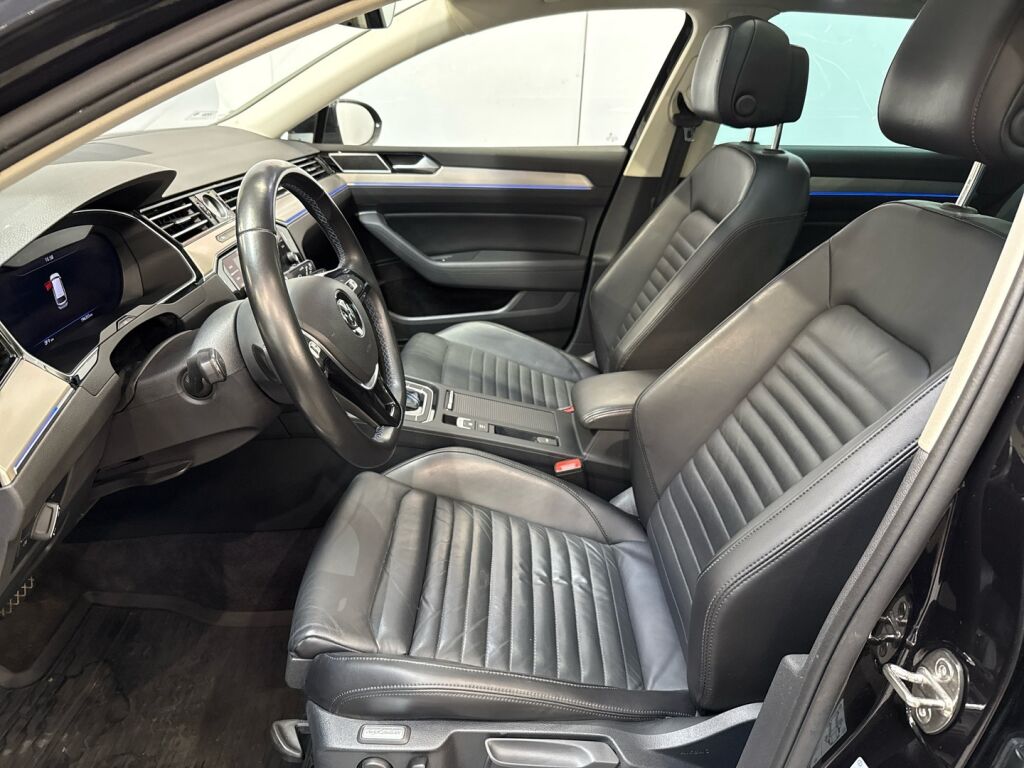 Volkswagen Passat 2017 Musta