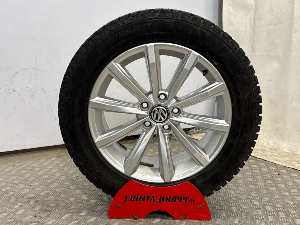 Volkswagen Passat 2017 Musta