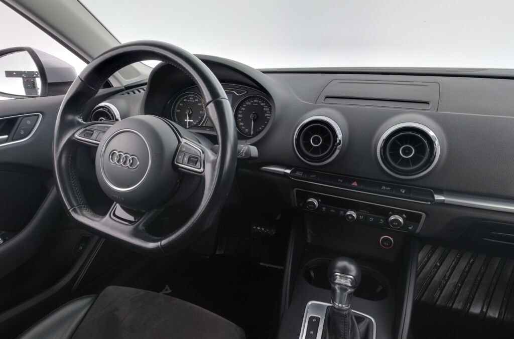 Audi A3 2016 Harmaa