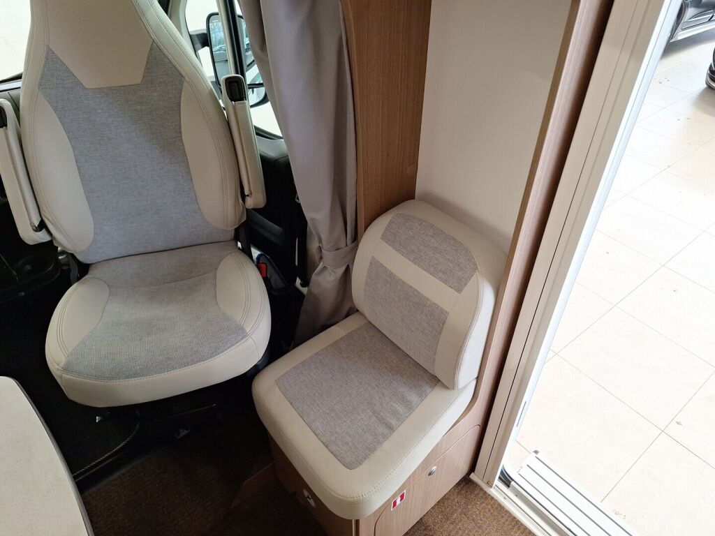 Carado V132 2021 Valkoinen