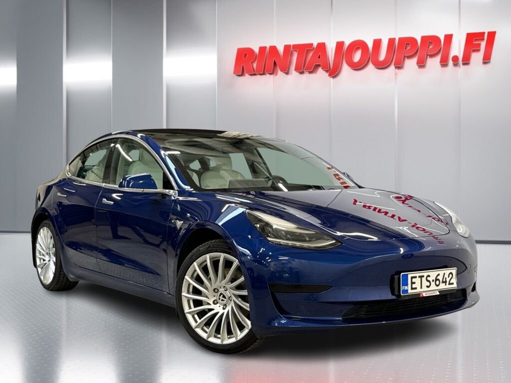 Tesla Model 3 2020 Sininen